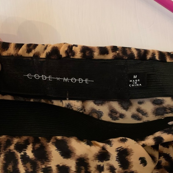 Code X Mode Leopard Print Skirt - Size M - Picture 4 of 4